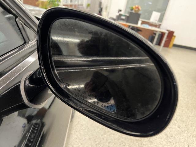 Used 2020 Dodge Challenger SXT RWD image 40