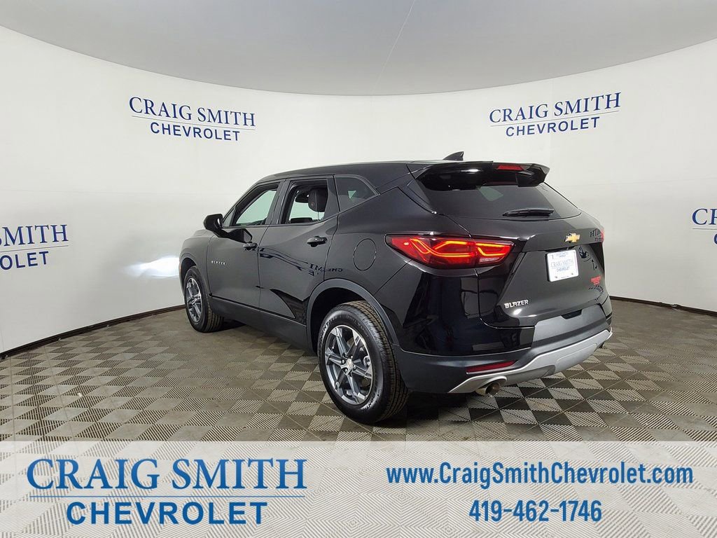 Used 2025 Chevrolet Blazer LT image 11