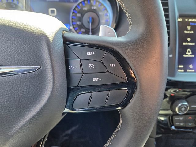 Certified 2023 Chrysler 300 S image 31