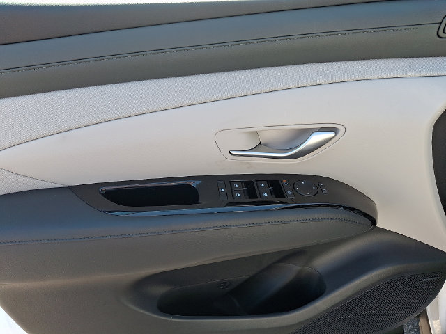 Used 2026 Hyundai Tucson Limited AWD/4WD image 12