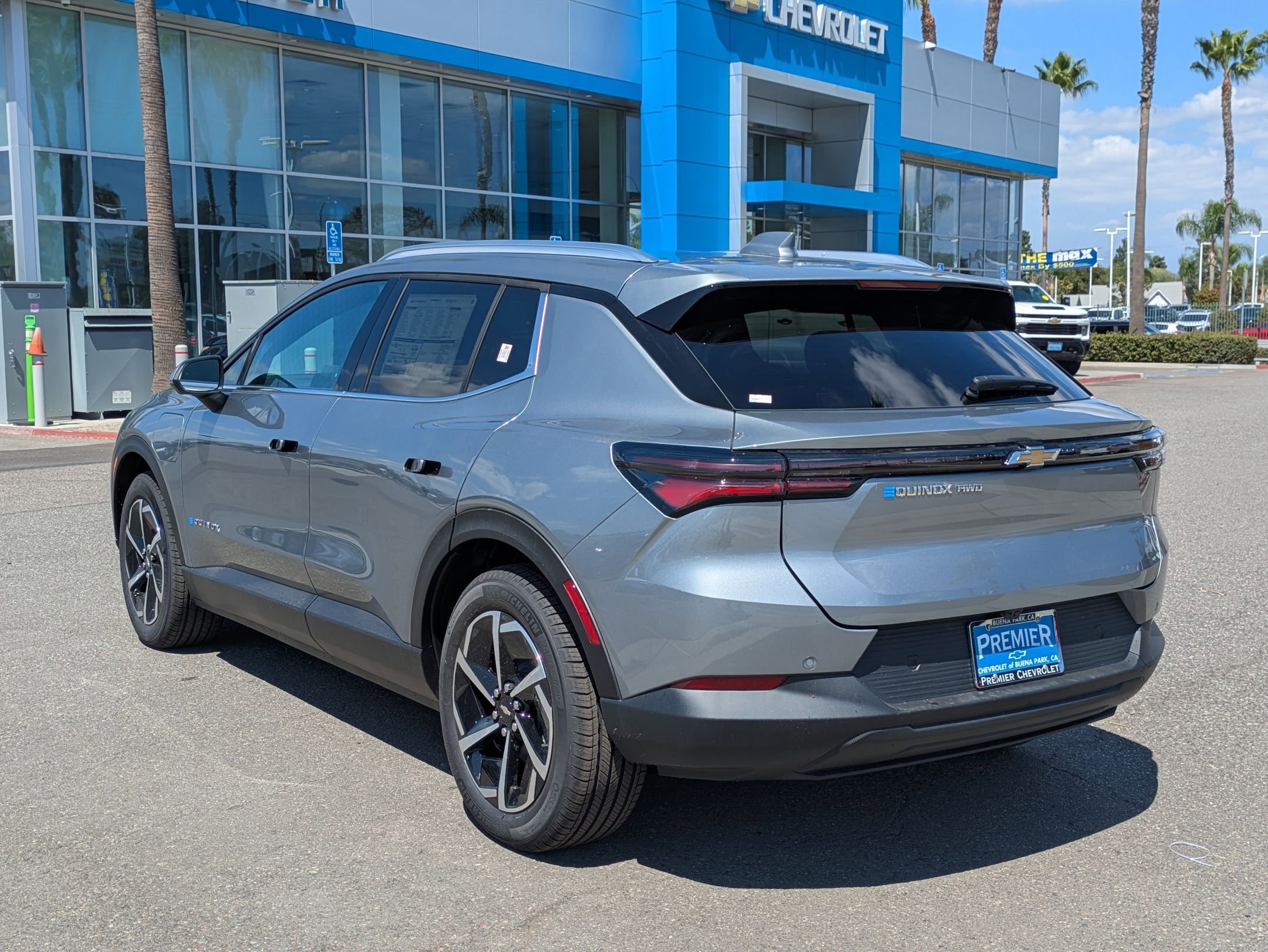 Used 2026 Chevrolet Equinox EV LT image 3