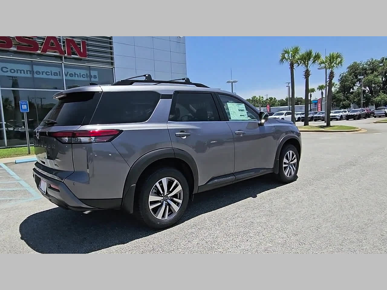 New 2026 Nissan Pathfinder SL FWD image 34