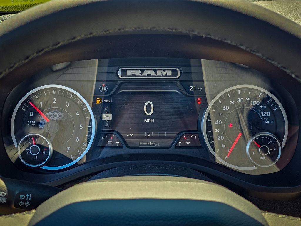 New 2026 RAM 1500 Laramie AWD/4WD image 18
