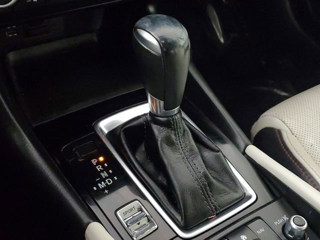 Used 2018 MAZDA MAZDA3 Grand Touring w/ Premium Equipment Package image 33