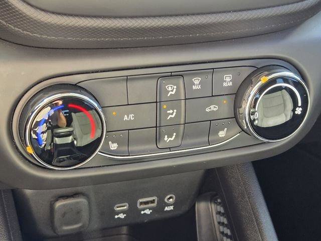 Used 2022 Chevrolet TrailBlazer LT image 32