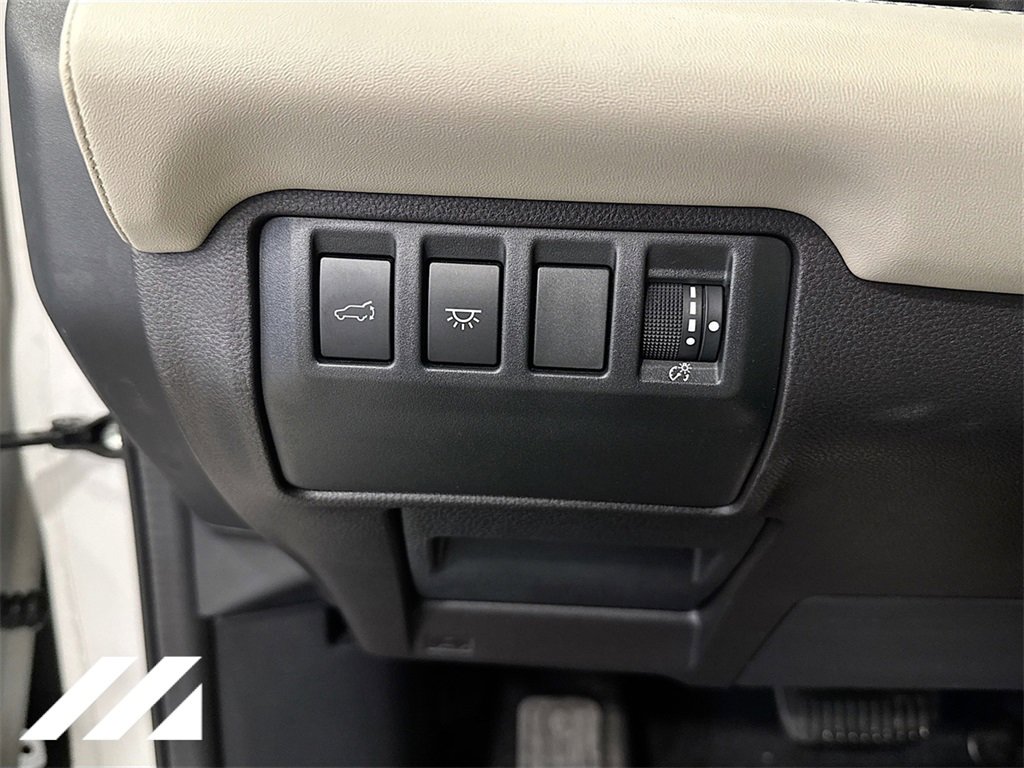 Used 2023 Subaru Ascent Limited w/ Technology Package image 10