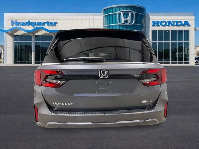 New 2026 Honda Odyssey Touring image 4