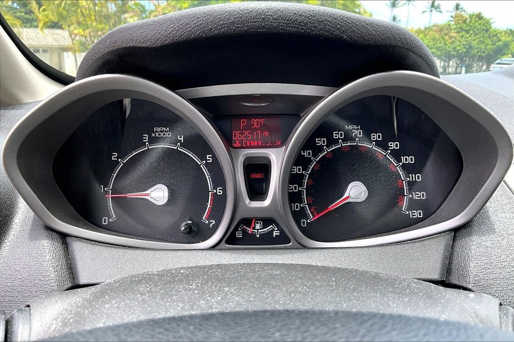 Used 2013 Ford Fiesta SE FWD image 22