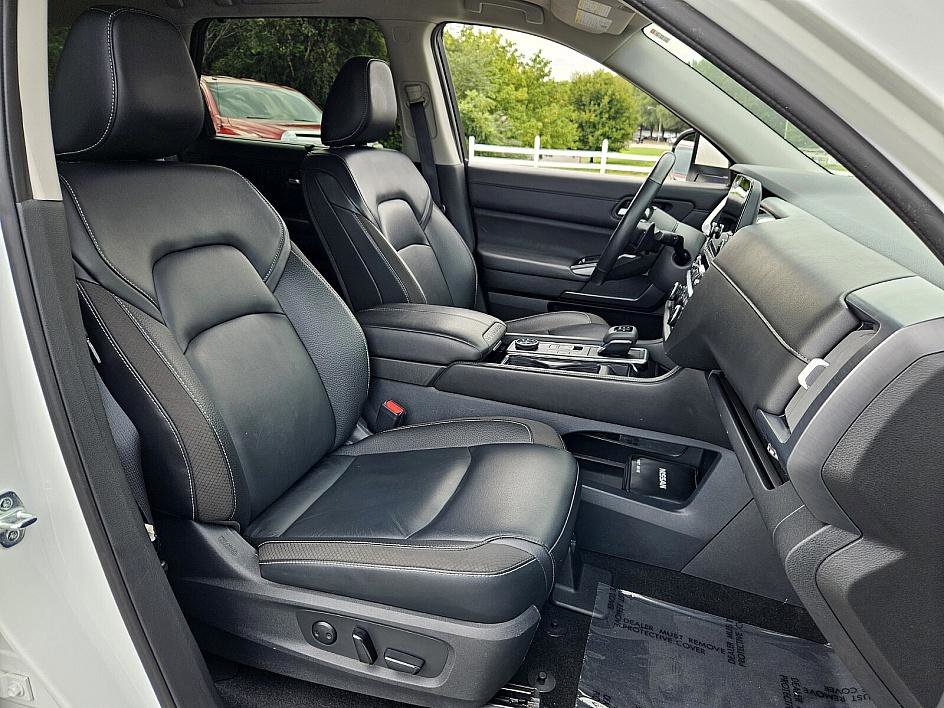 Certified 2023 Nissan Pathfinder SL image 15