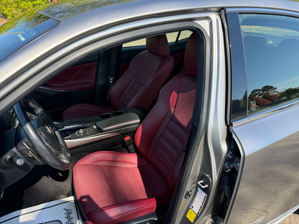 Used 2019 Lexus IS 300 F Sport w/ F Sport Package AWD/4WD image 11