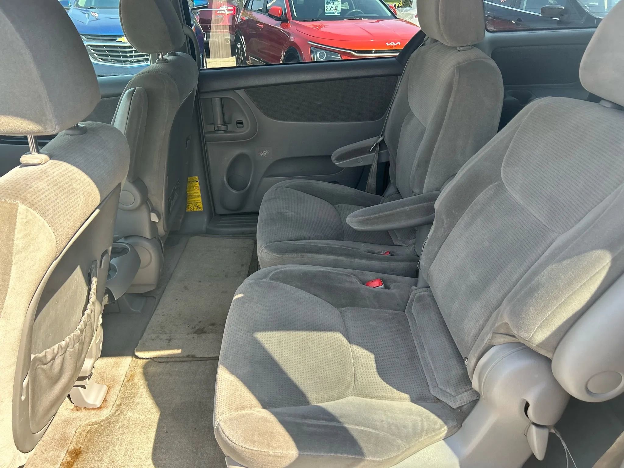 Used 2004 Toyota Sienna CE image 20
