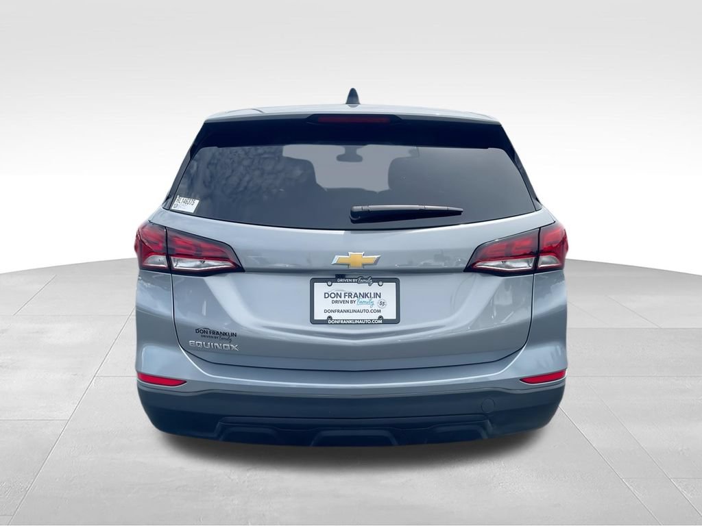 Used 2024 Chevrolet Equinox LS w/ LS Convenience Package FWD image 7