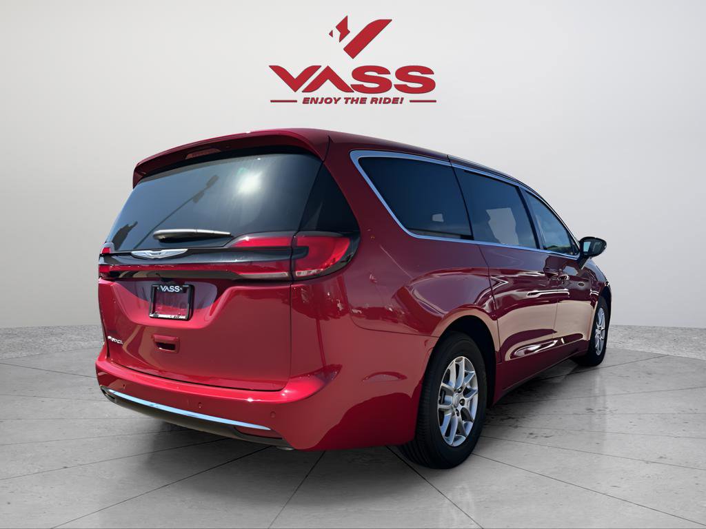 New 2026 Chrysler Pacifica Select FWD image 5
