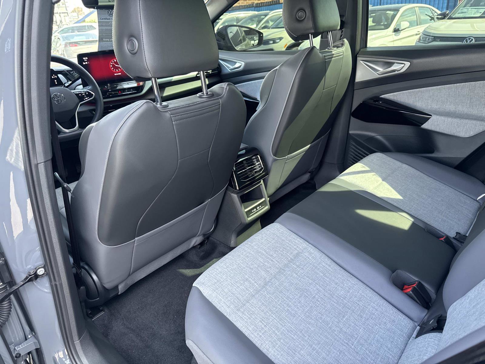 Certified 2024 Volkswagen ID.4 2WD image 12