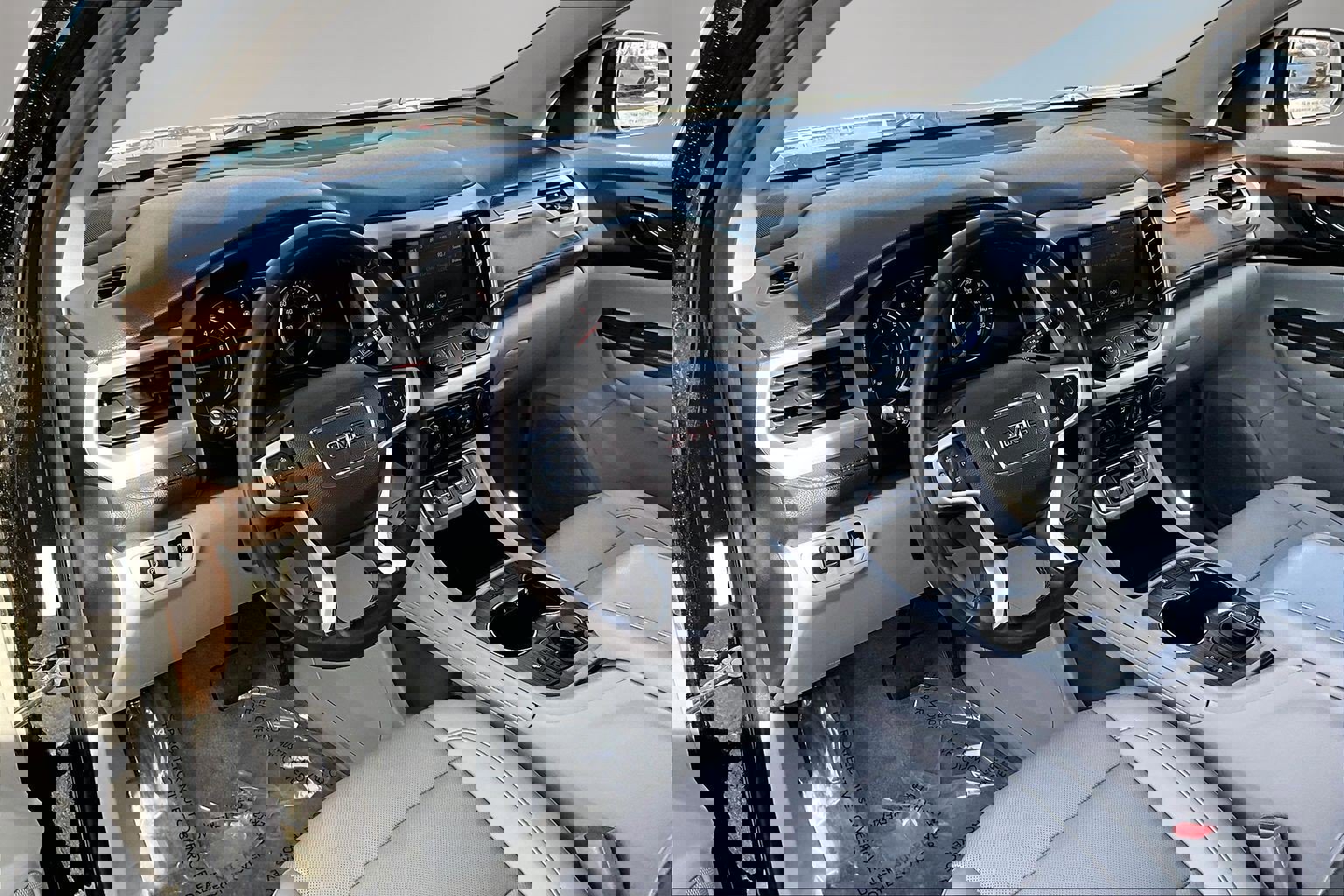 Used 2023 GMC Acadia SLT image 17