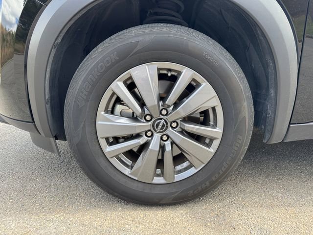 Used 2025 Nissan Pathfinder S image 11