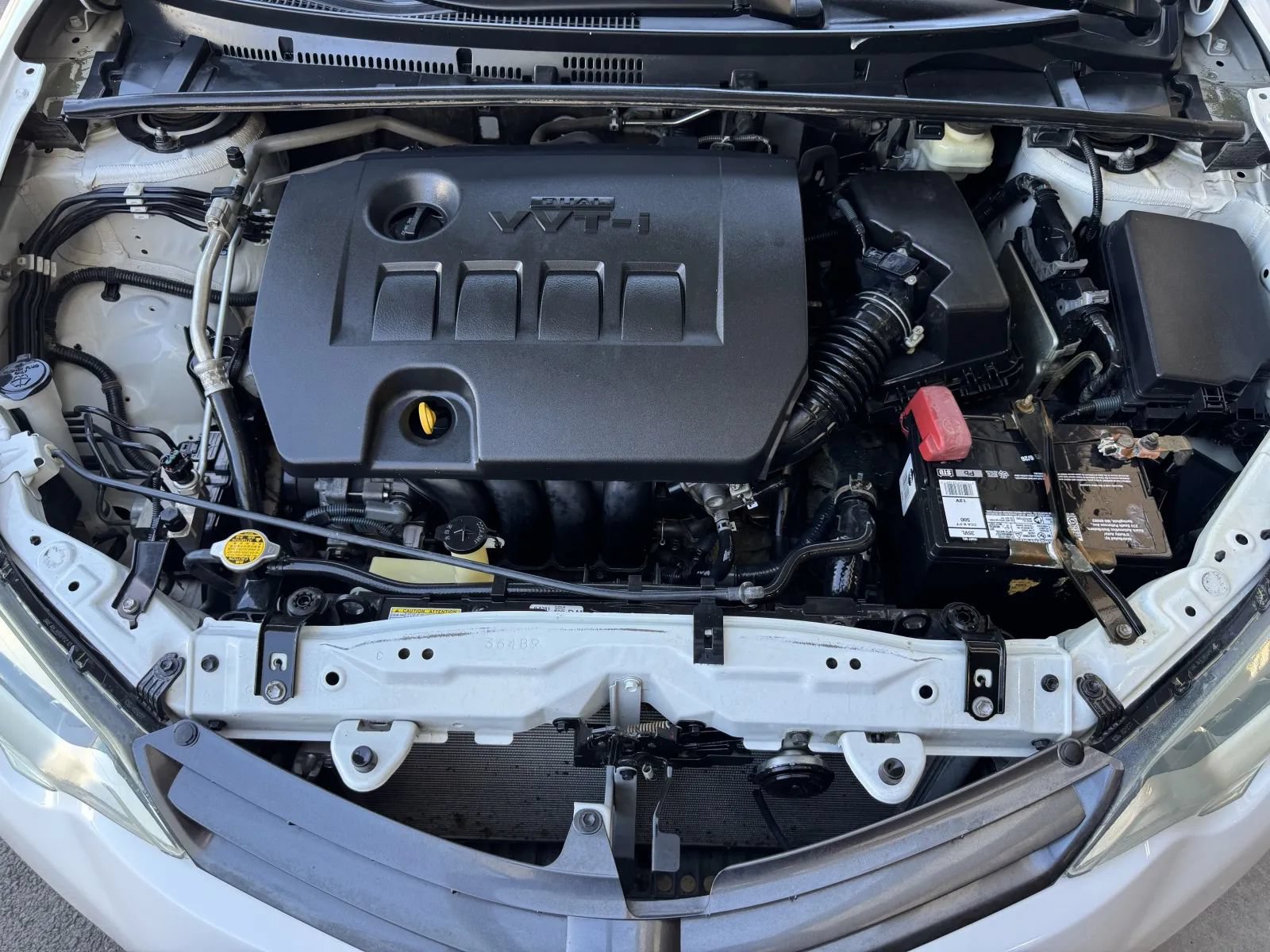 Used 2016 Toyota Corolla LE FWD image 36