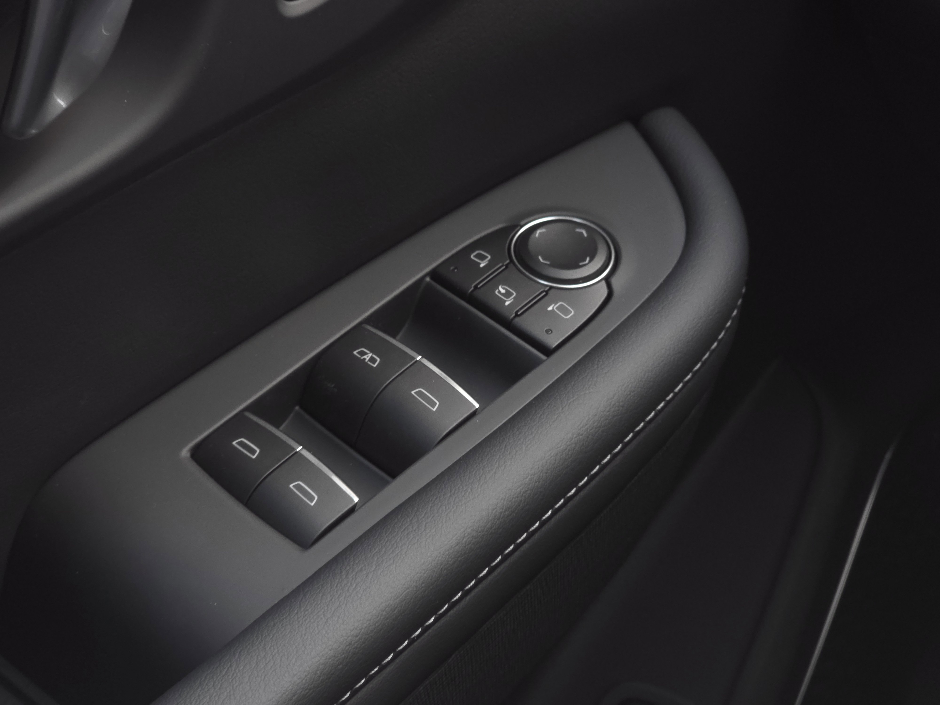 New 2026 Buick Enclave Sport Touring w/ Power Package FWD image 31