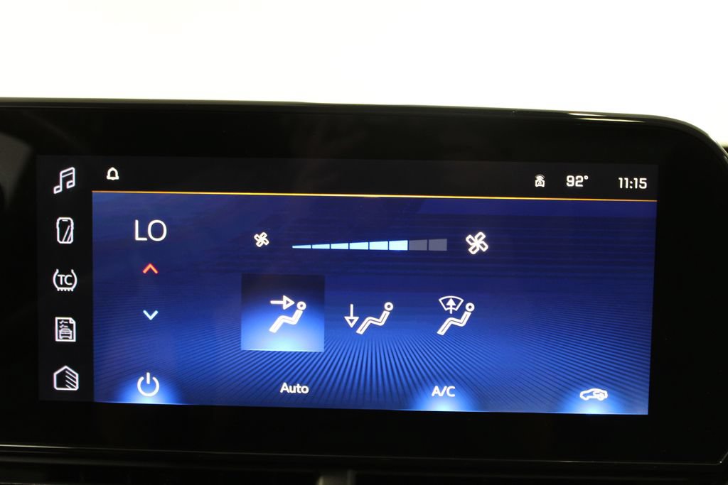 Used 2024 Chevrolet Trax ACTIV w/ Sunroof Package FWD image 47