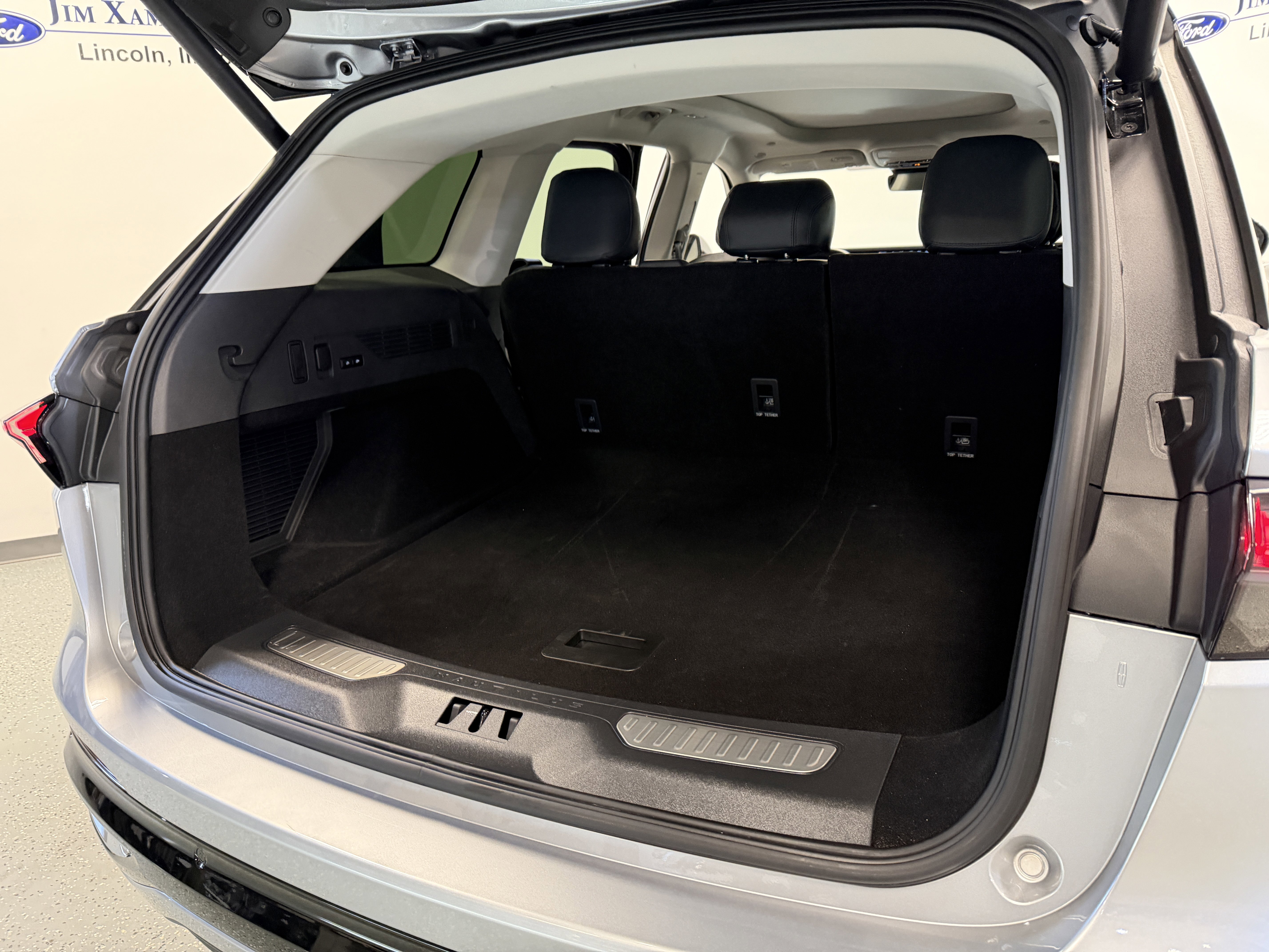 Used 2025 Lincoln Nautilus Reserve image 28