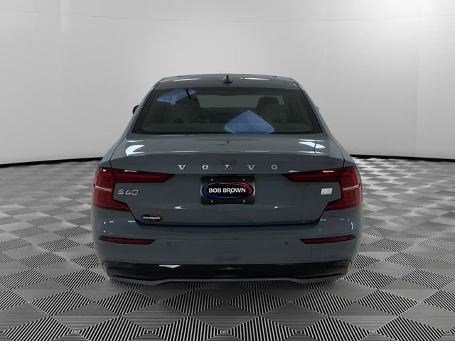 Used 2023 Volvo S60 T8 Plus image 4