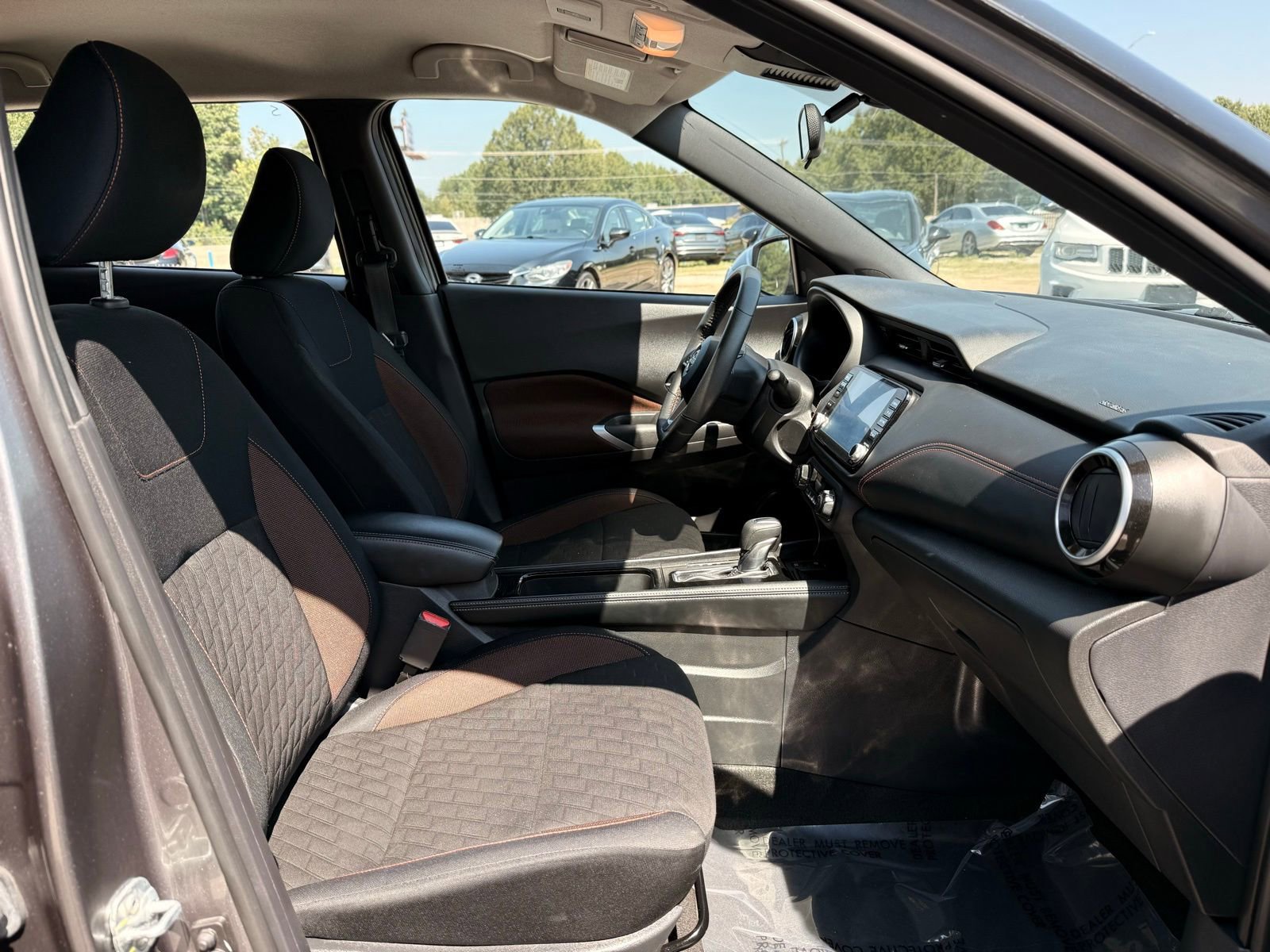 Used 2024 Nissan Kicks SR image 21