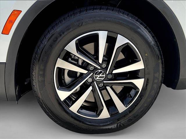 Used 2024 Volkswagen Tiguan S FWD image 10