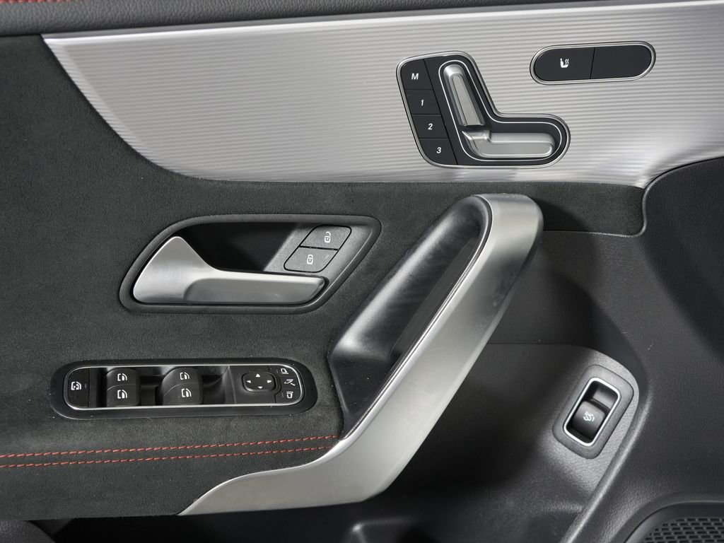 Certified 2022 Mercedes-Benz CLA 250 4MATIC image 29