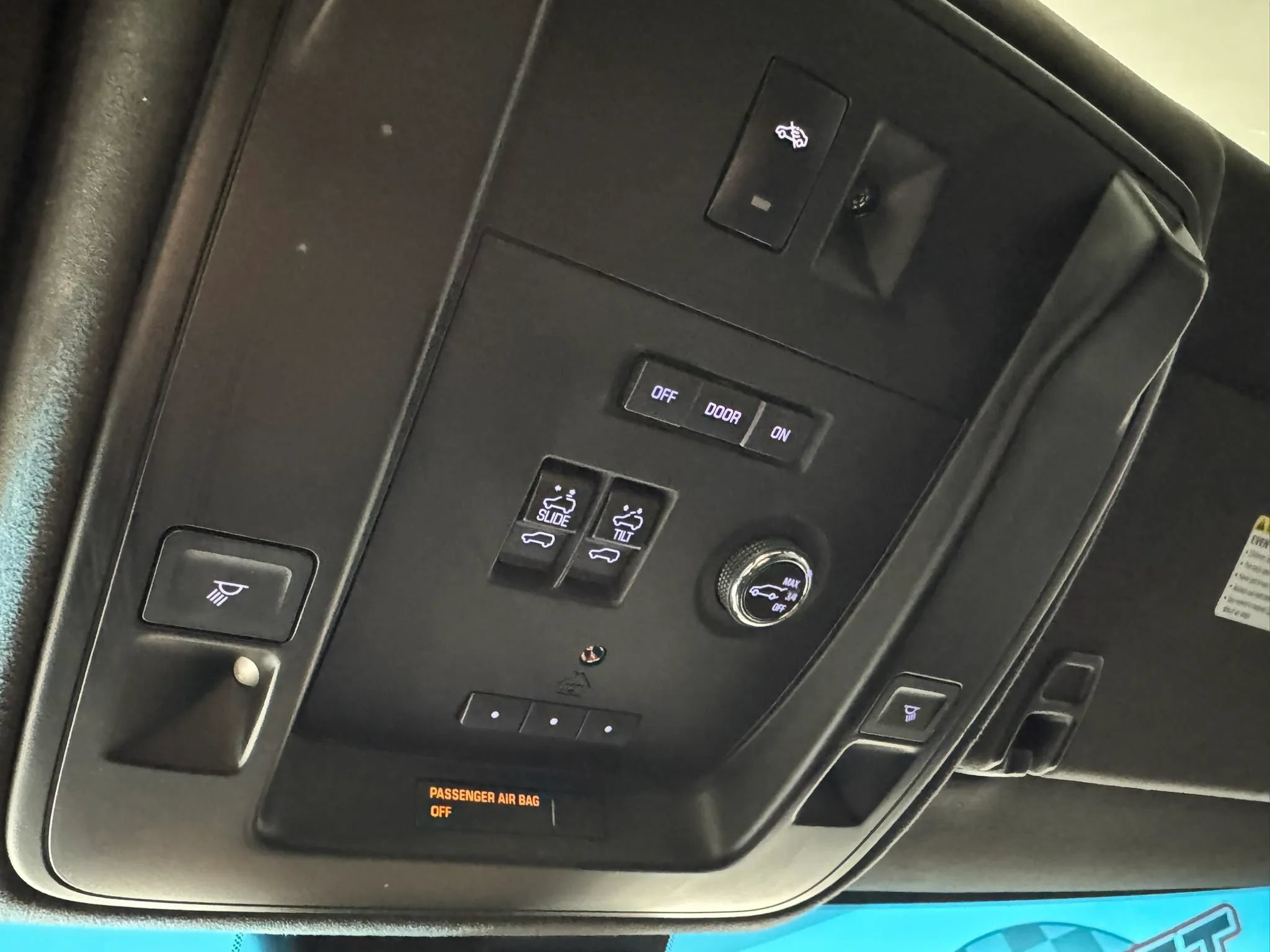 Used 2016 Cadillac Escalade Platinum AWD/4WD image 24