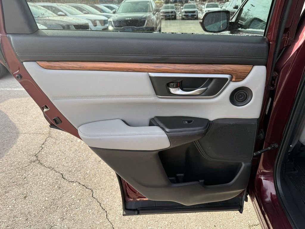 Used 2017 Honda CR-V Touring image 9