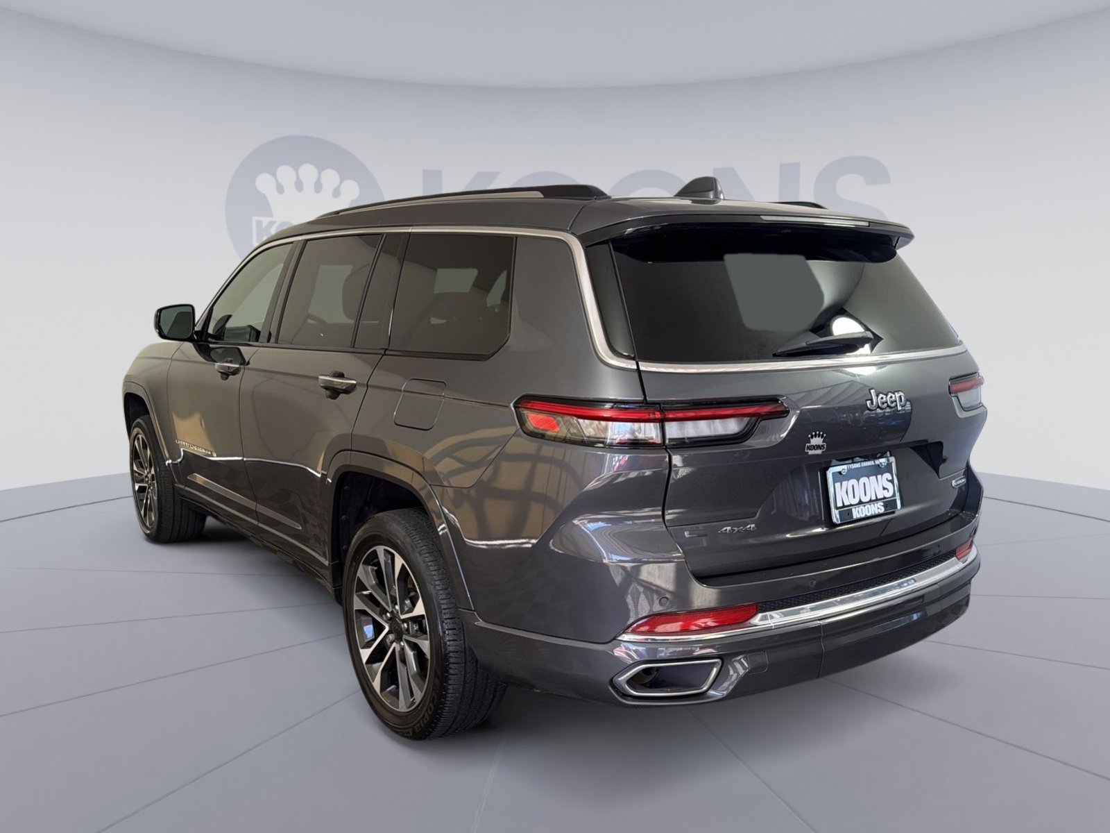 Used 2023 Jeep Grand Cherokee L Overland image 4