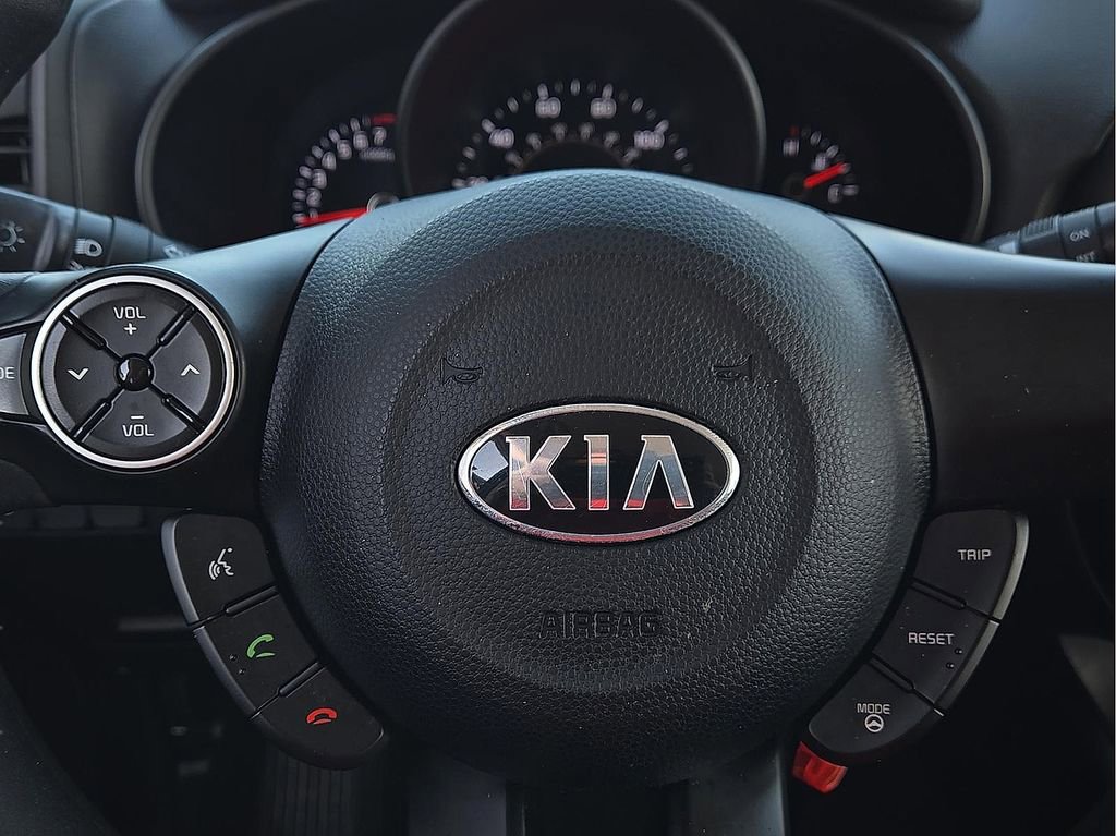 Used 2015 Kia Soul image 19