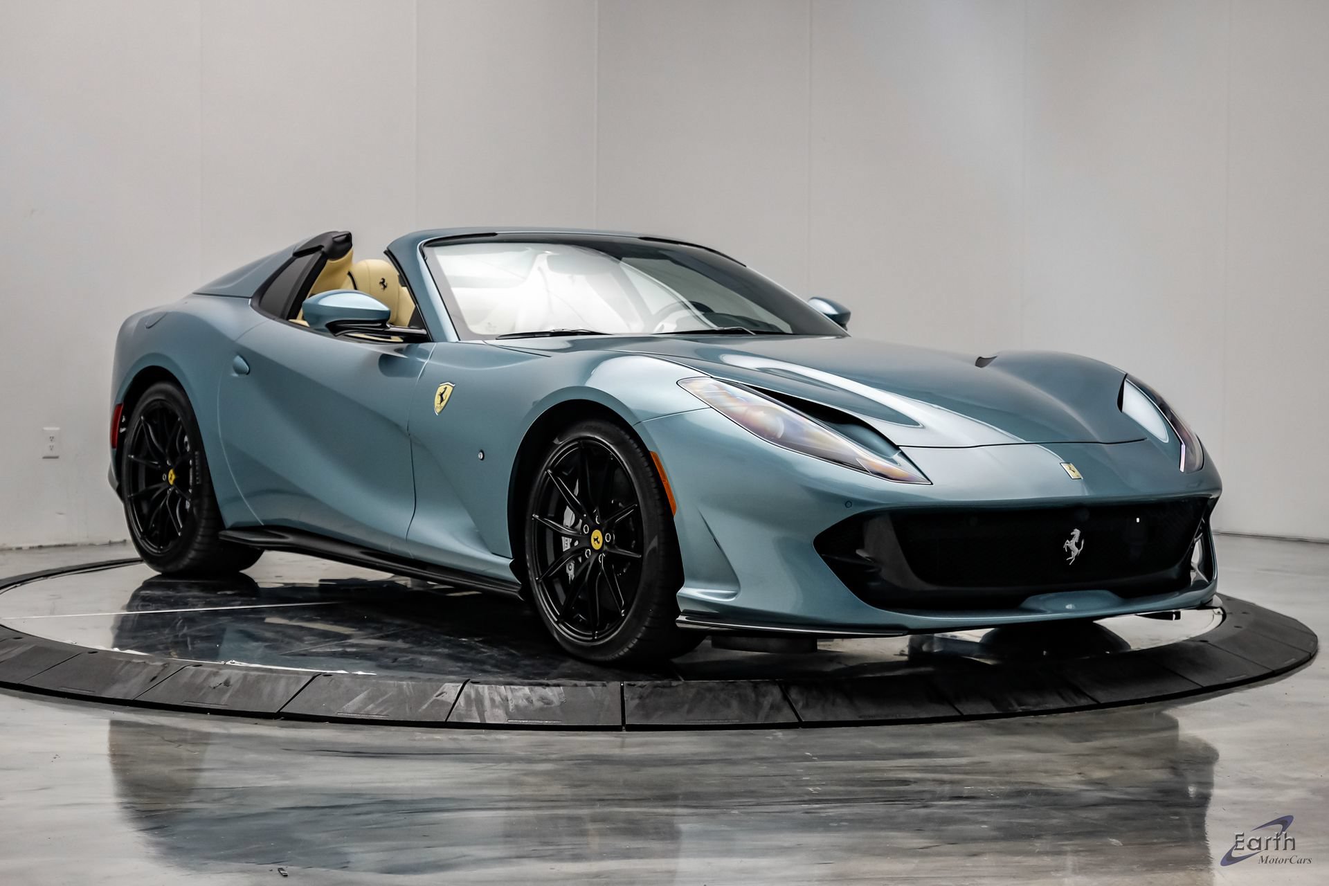 Used 2023 Ferrari 812 GTS RWD image 30