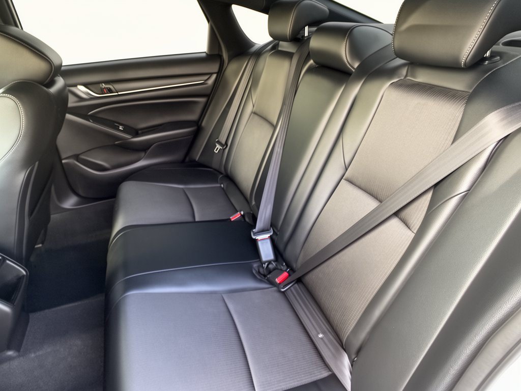 Used 2022 Honda Accord Sport image 25