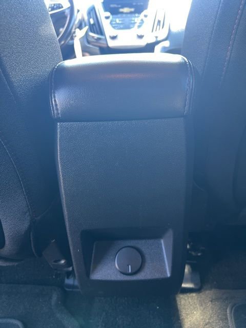 Used 2017 Chevrolet Equinox LT w/ Convenience Package image 22