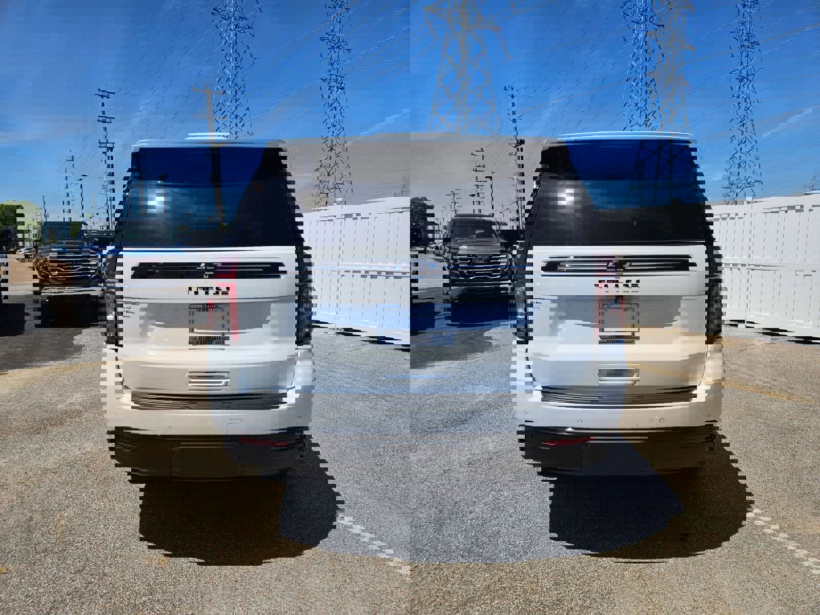 Used 2023 Chevrolet Tahoe Z71 w/ Luxury Package image 5