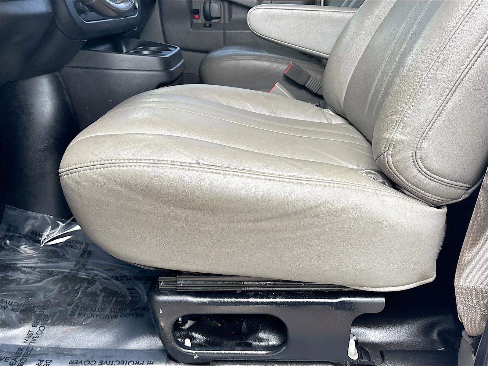 Used 2020 Chevrolet Express 2500 Extended w/ Communications Package image 18
