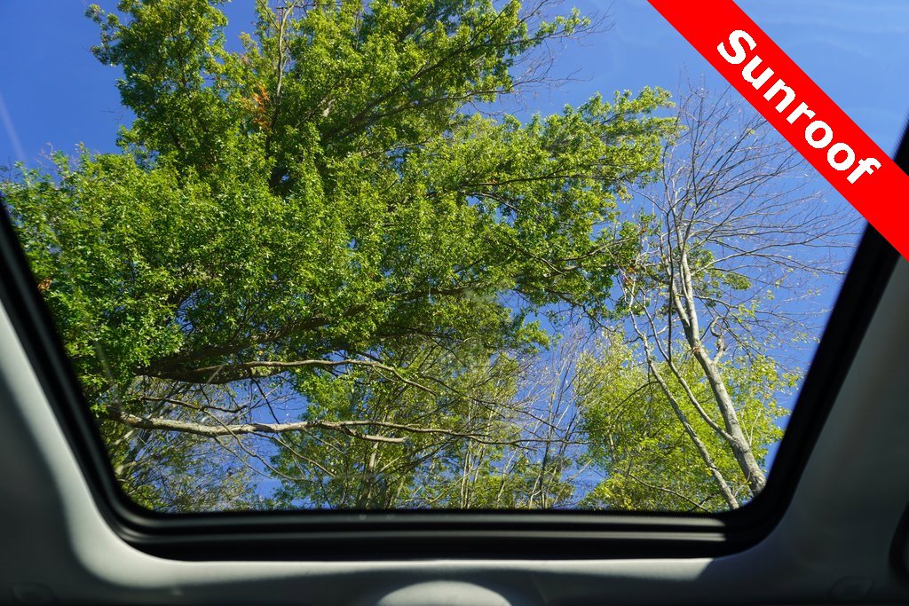 Used 2021 Jeep Compass Latitude w/ Sun and Sound Group image 21