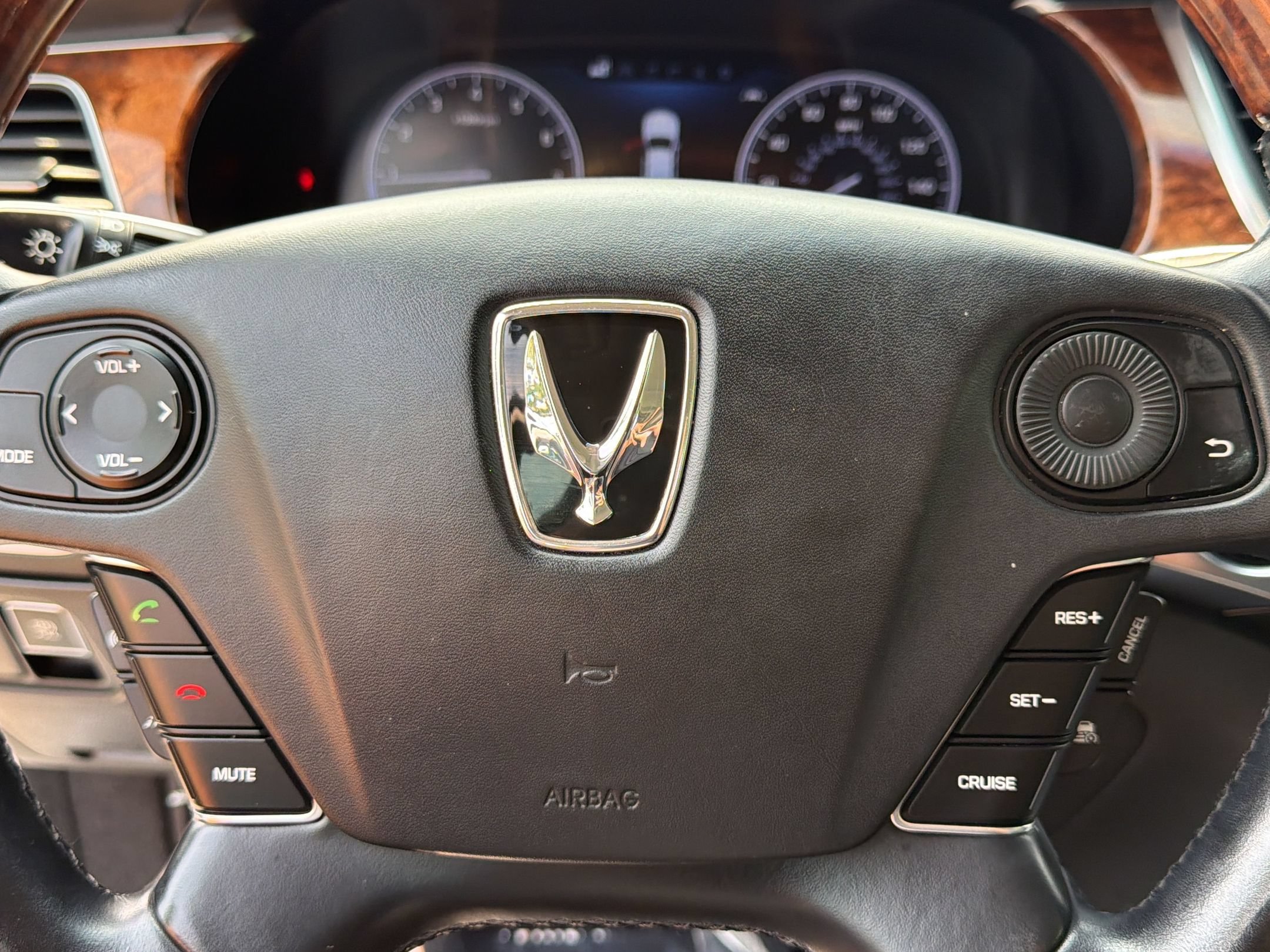 Used 2014 Hyundai Equus Ultimate RWD image 10