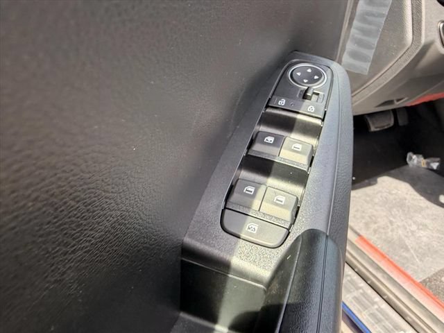 New 2026 Kia Seltos LX FWD image 25