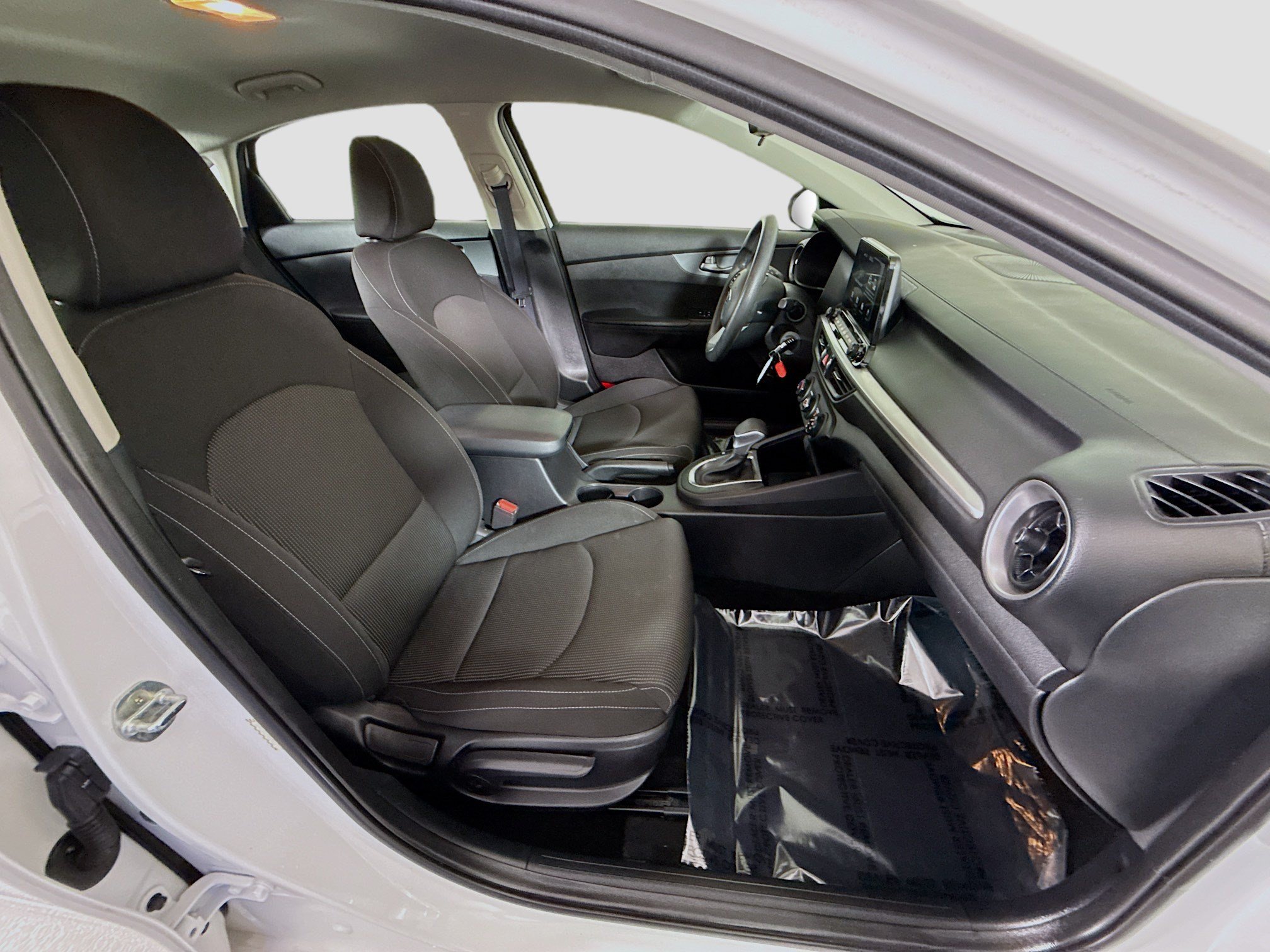 Used 2021 Kia Forte LXS FWD image 28