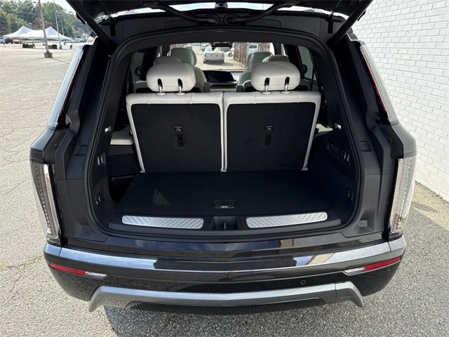 New 2026 Cadillac Vistiq Sport image 4