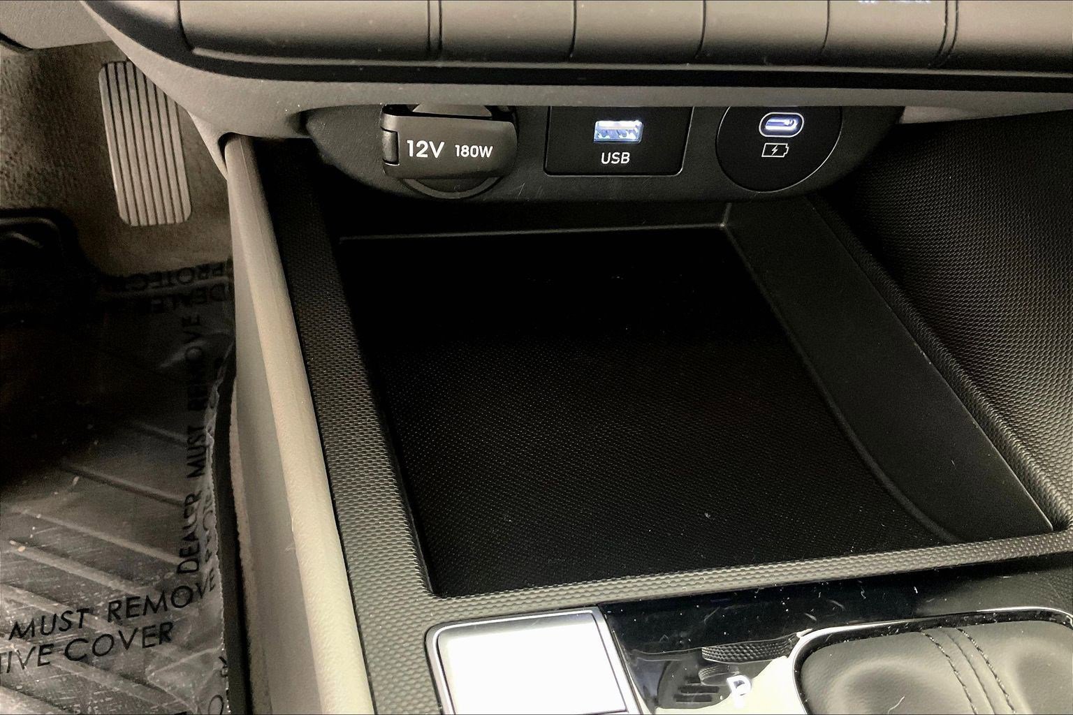 Used 2025 Hyundai Elantra SE image 15