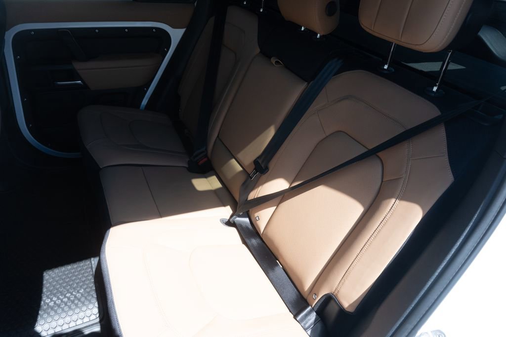 New 2025 Land Rover Defender 110 V8 image 30