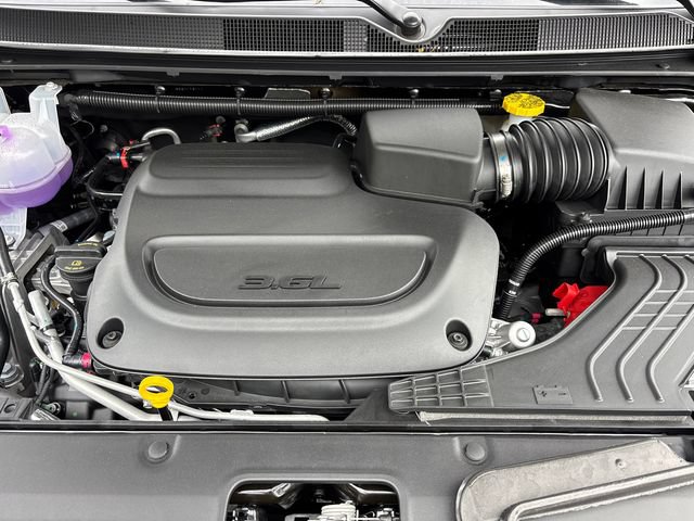 New 2027 Chrysler Pacifica Limited AWD/4WD image 36