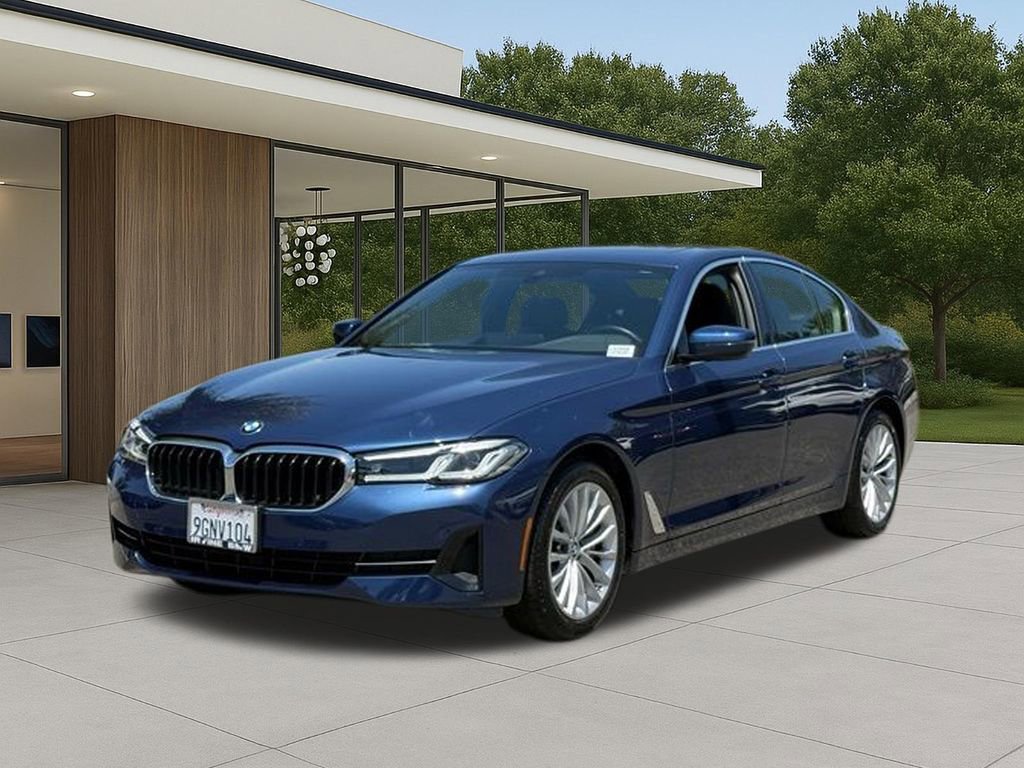Certified 2023 BMW 530i w/ Convenience Package RWD image 2