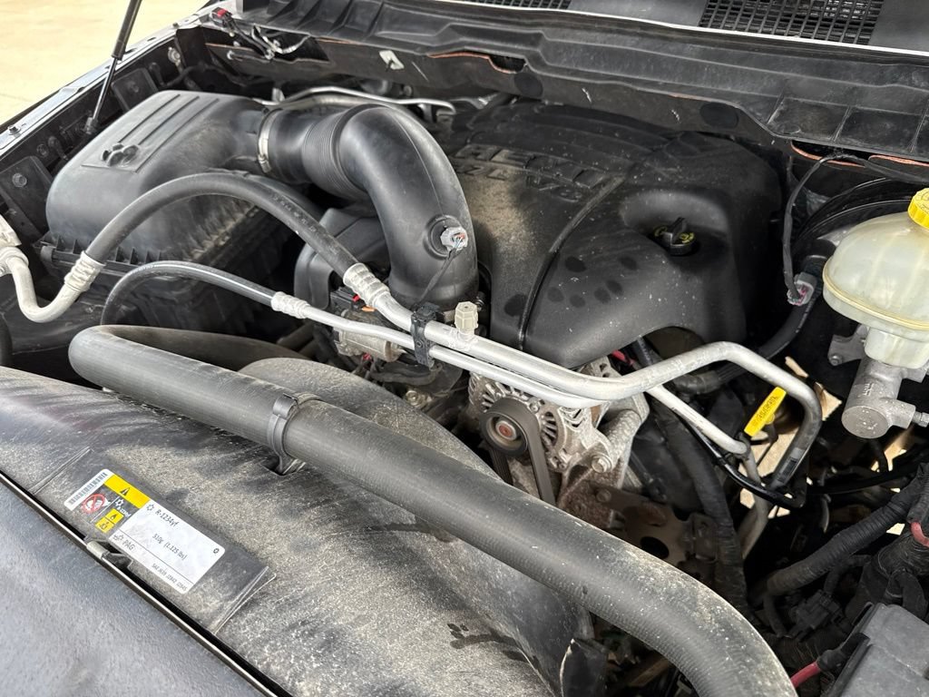 Used 2017 RAM 1500 Classic SLT AWD/4WD image 43