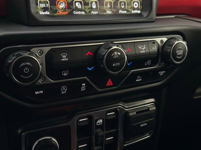 Used 2022 Jeep Gladiator Rubicon AWD/4WD image 17