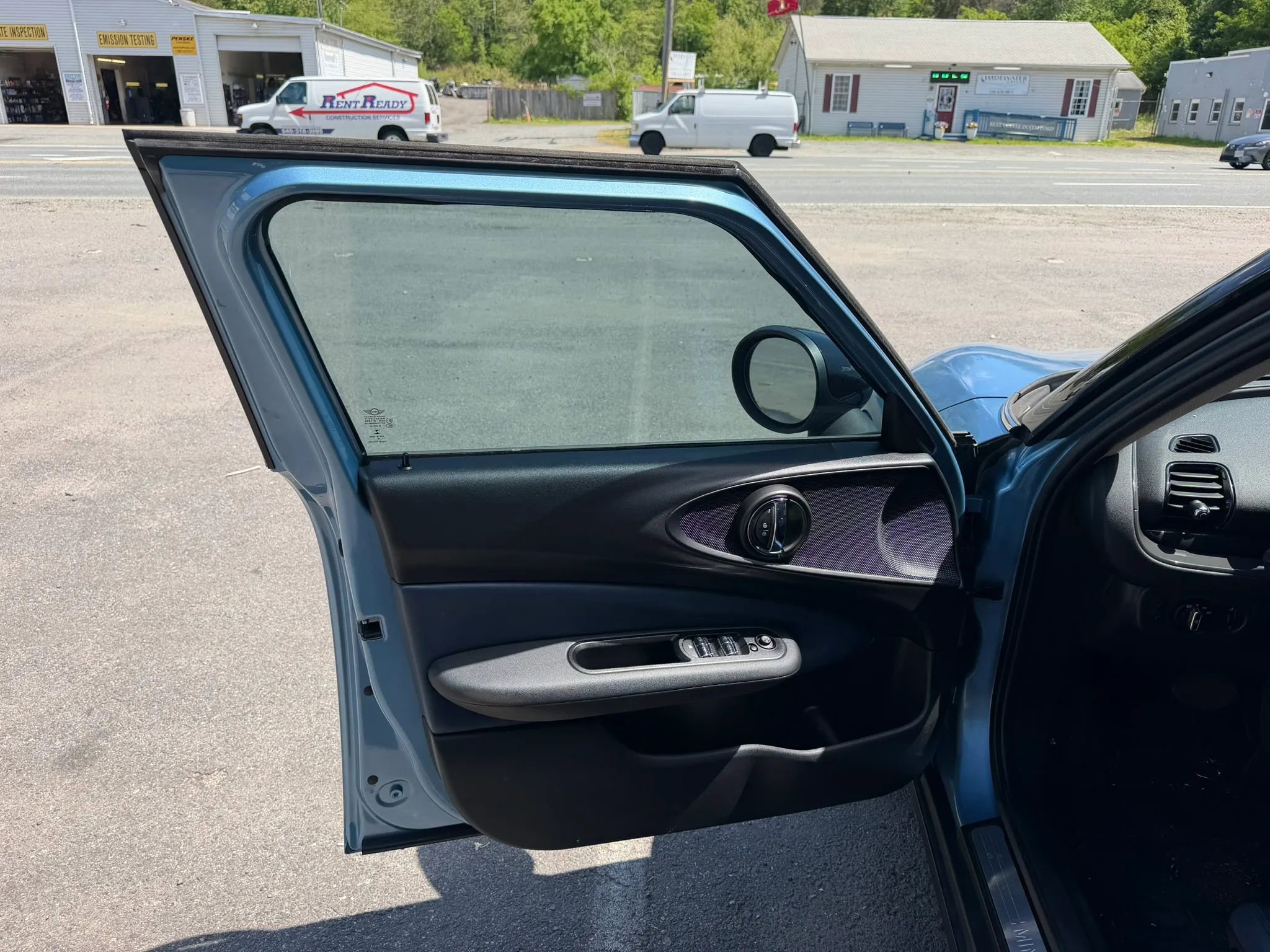 Used 2016 MINI Cooper Clubman FWD image 22