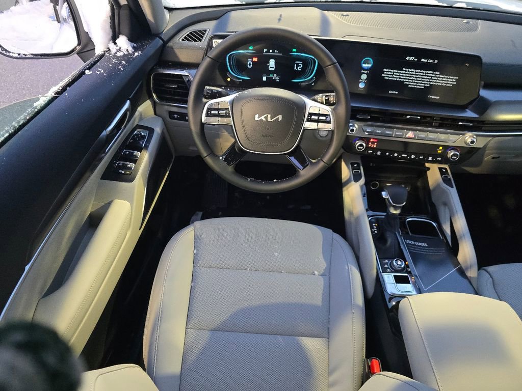 New 2025 Kia Telluride S image 24